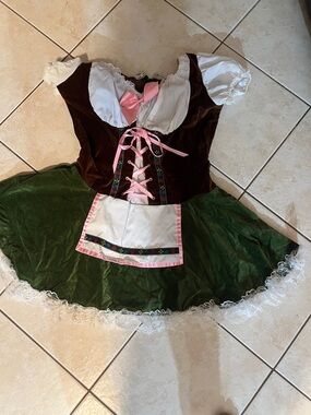 Girls Green & Brown Bavarian-Style Halloween Costume with Pink Accents